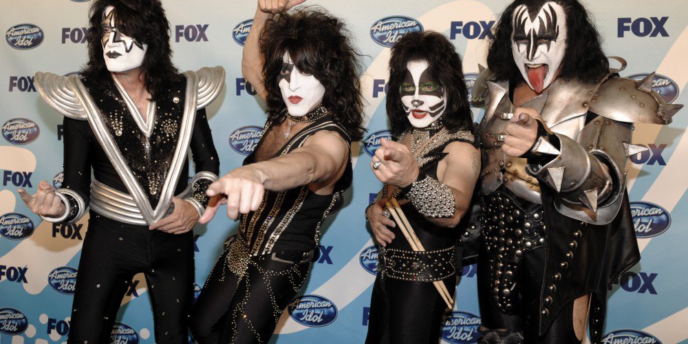 kiss band photo